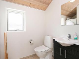 Five-Bedroom Holiday home in Millinge - Millinge - 1