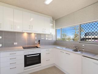Kooringal Unit 3 - Gold Coast - 6