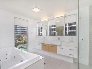 Maili 6 Luxury sky home - 3