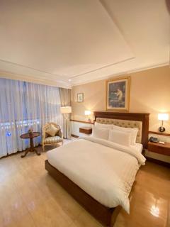 Central Hotel & Residences Swimming Pool - Ho Chi Minh - 4