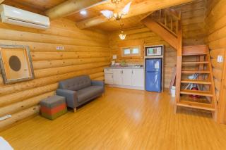 Jungmun Log Pension & Resort - Seogwipo - 1