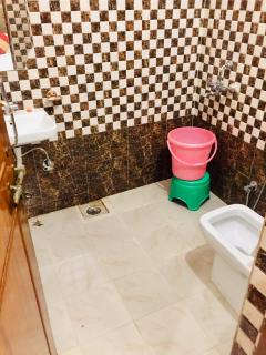 FabHotel Sehrawat - 9