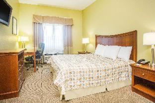 Days Inn & Suites by Wyndham Swainsboro - Swainsboro - 6