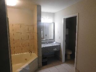 Best Western Shenandoah Inn - 7
