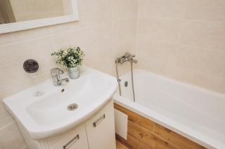 Luxe apart-hotel near Lavina New Building 1 floor - Sumy - 1