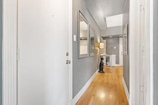 Stylish 2BR Pad with Up-to-date Comforts - Halsted rep - Chicago - 6