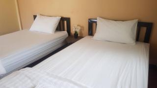 P.L.P Guesthouse - Mae Hong Son - 1