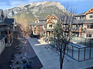SCENIC 1 Bedroom plus Den, PET FRIENDLY managed by Little Sister Getaways - Dead Man's Flats - 9