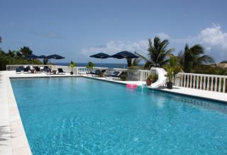 Princess Heights Luxury Condo Hotel - Dawn Beach - 6