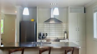 Kingfisher Cottage 2 or 3 Bedroom - Russell Cottages Collection - Russell - 2