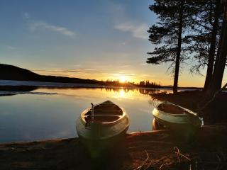 Villa Björklund - Lakeview Apartment in Swedish Lapland - 1