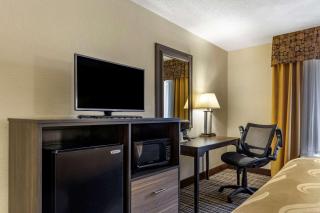 Quality Inn & Suites - Greensboro-High Point - Greensboro - 3