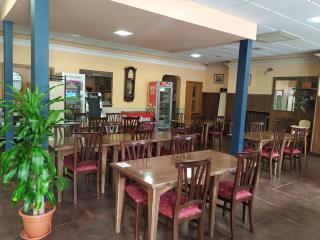 Hostal agripino y Restaurante asiático - Mora - 6