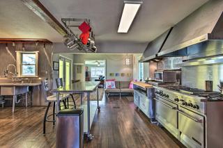 Riverfront New Bern House Gourmet Kitchen and View! - New Bern - 1
