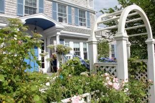 An English Garden - Dennis Port - 9