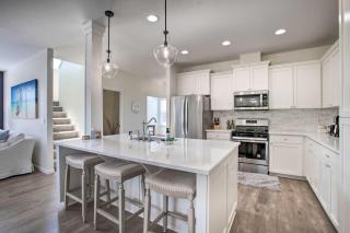 Luxury Home on Golf Course Walk to the Beach! - Seaside - 3