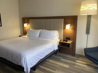 Holiday Inn Express & Suites Albuquerque Historic Old Town by IHG - Albuquerque - 9