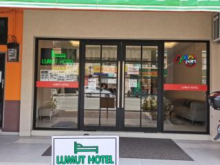 Lumut Hotel - Lumut - 1