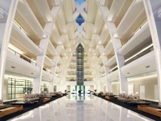 Movenpick Hotel & Convention Centre KLIA - Sepang - 9