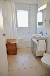 Good location, spacious, comfortable and bright!! - Lausanne - 5