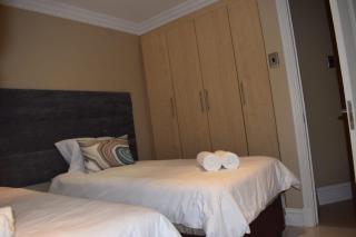 Two bedroom apartment in Waterfront - Durban - 9