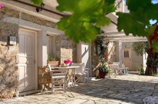 Lithea Villas and Studios by the Sea - 4