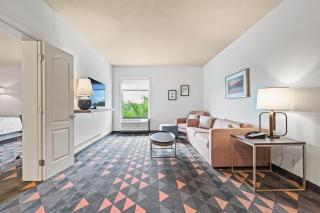 Holiday Inn - St. Petersburg West by IHG - St Petersburg - 2