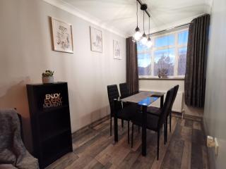 Palaz 2 - 2 Bedroom Flat - Edmonton - 2