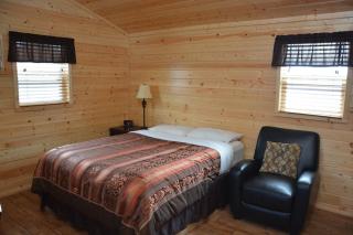 Roosevelt Inn & Suites - Watford City - 0