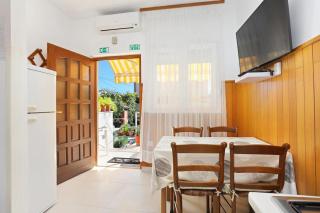 Apartments by the sea Seget Vranjica, Trogir - 18487 - Seget Donji - 4