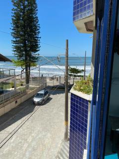Apartamento Aconchegante Beira Mar em Itapema - Santa Catarina - 1