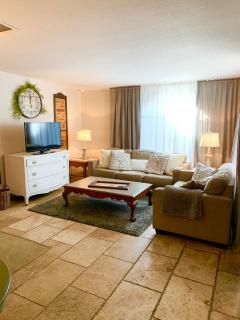 Central French Charm in Tucson - Tucson - 9
