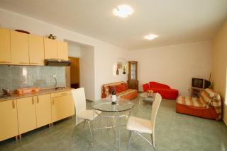 Contessa Apartments - 8
