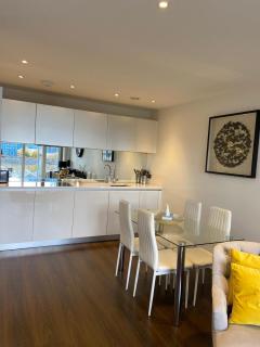 Blissful One Bed Near The River - Kew Bridge - 7