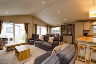 3 bedroom Lodge at Pevensey Bay - 9