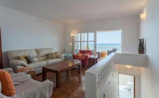 Apartment with terrace on the beachfront - Salinetas - 1