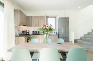 Beachfront Nymphes Aigli with Private Pool, Children Area & BBQ - Skaleta - 6