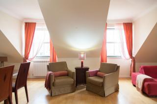 FLH Chic Chiado Exotic Spacious Residence - Lissabon - 8