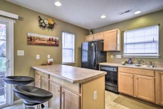 Modern Greensboro Getaway with Patio about 7 Mi to Dwtn! - 9