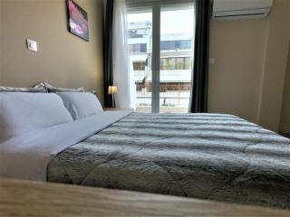 Achillion Hotel Piraeus - Piraeus - 1