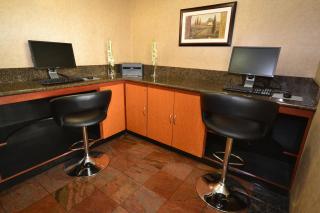 Best Western Plus Suites Hotel - Los Angeles LAX Airport - Inglewood - 7