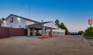 Red Roof Inn PLUS+ Huntsville - 6