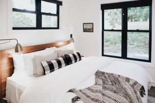 Whidbey Island Modern Farmhouse - Greenbank - 4