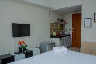 Elegant Studio Apartment Margonda Residence 5 By Travelio - 5