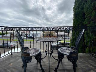 Banyan Place - 8