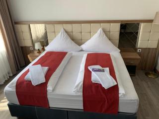 Hotel Hausen Obertshausen Frankfurt - Obertshausen - 9