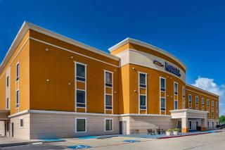 Baymont by Wyndham Victoria - Victoria - 9