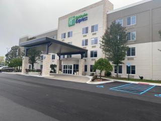 Holiday Inn Express Wixom by IHG - Wixom - 0