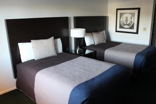 Cougar Land Motel - 8