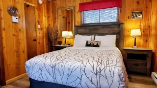 The Inn on Fall River & Fall River Cabins - 7